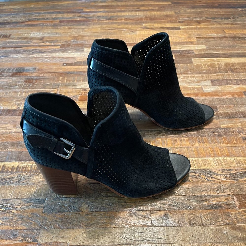 SAM EDELMAN l Easton Perforated Open Toe Booties l Size 9